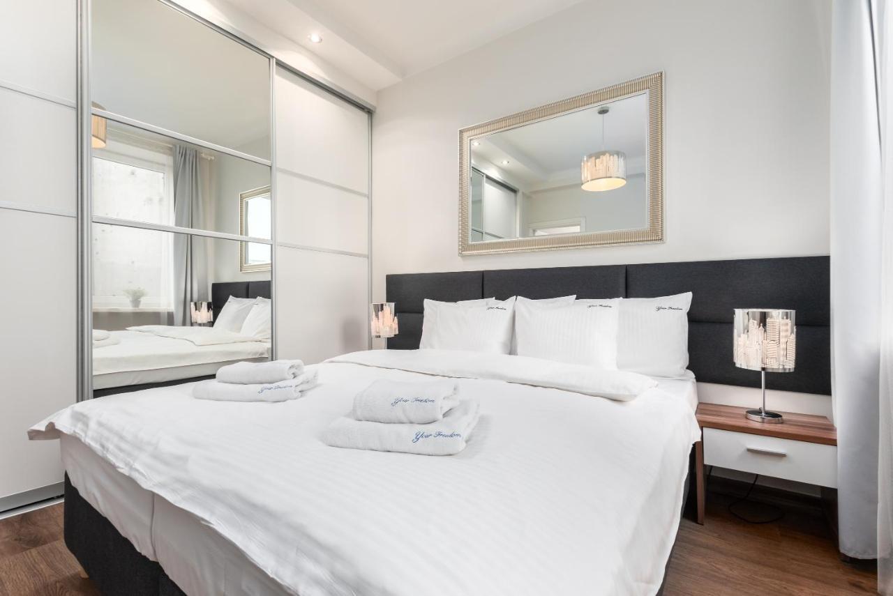 Apartament Chmielna By Your Freedom Varsavia Esterno foto